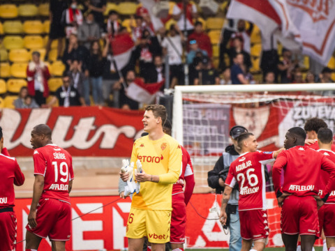 Le groupe des Rouge et Blanc pour le déplacement à Lille