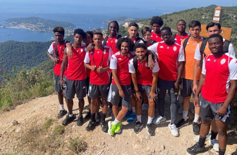 Le Groupe Elite en randonnée au Mont Bastide