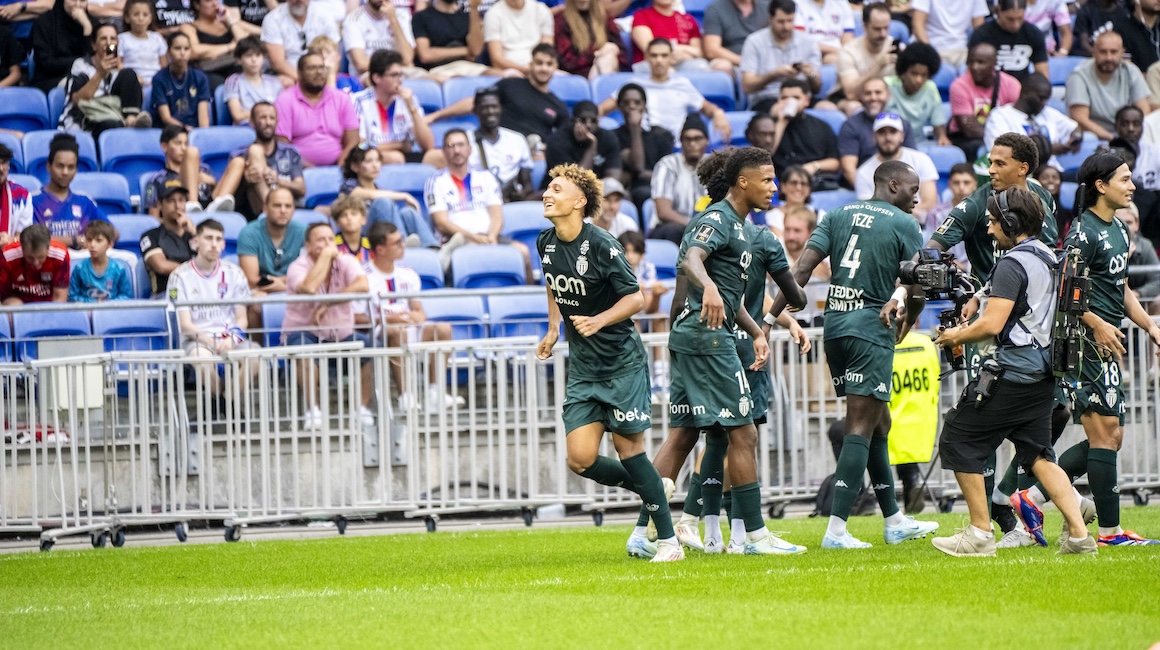 The reactions of Ben Seghir, Akliouche and Kehrer after the win in Lyon