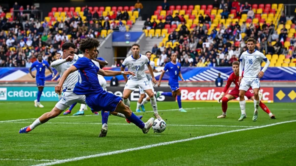 Maghnes Akliouche buteur, Folarin Balogun passeur décisif