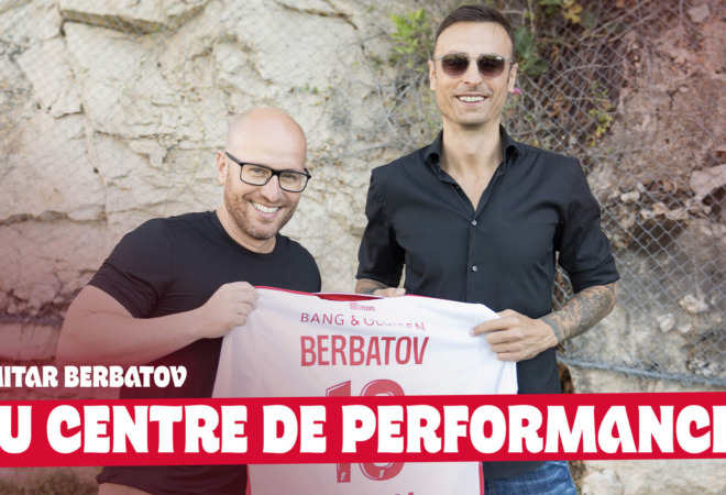 Dimitar Berbatov en visite au Centre de Performance