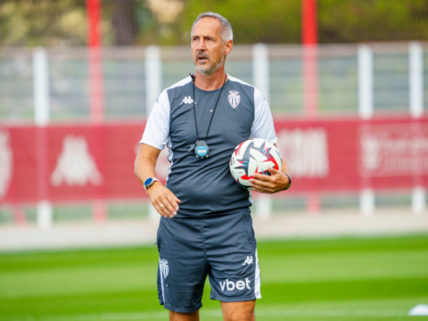 Adi Hütter: "We don't have to think about Barcelona yet"