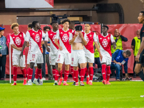 Les réactions d’Akliouche, Ben Seghir, Embolo et Zakaria après le Barça