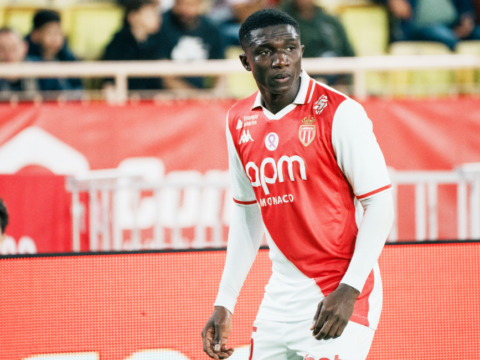 The reactions of Lamine Camara and George Ilenikhena after facing Lille