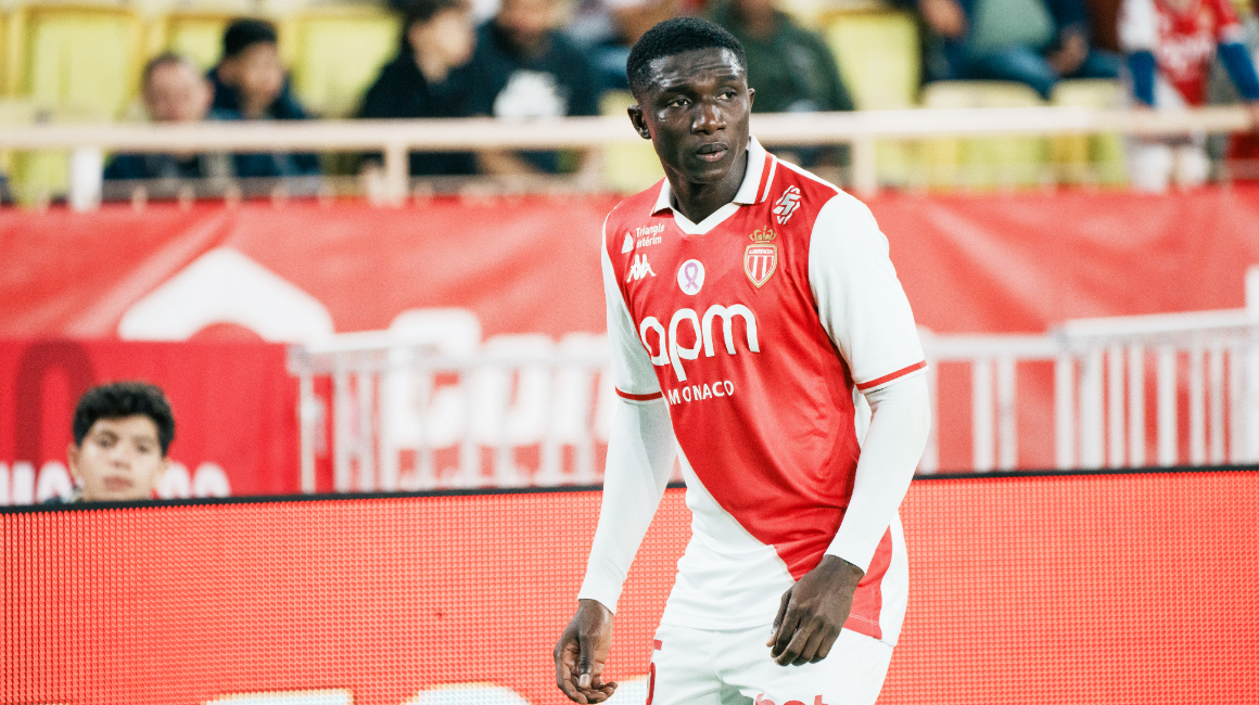 The reactions of Lamine Camara and George Ilenikhena after facing Lille