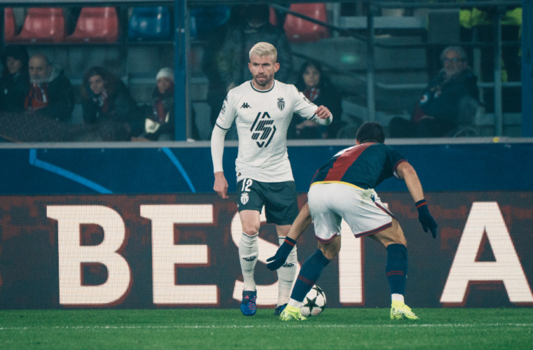 Une 150e en rouge et blanc pour Caio Henrique