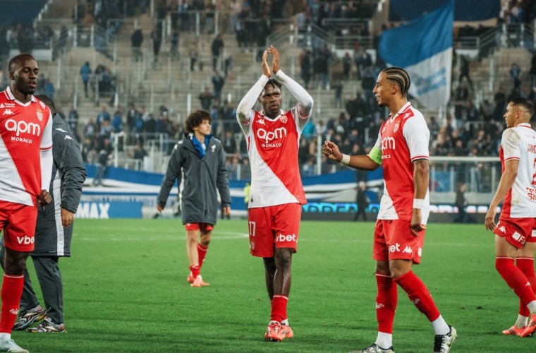 Le colosse Wilfried Singo dans L’Équipe type de la 11e journée