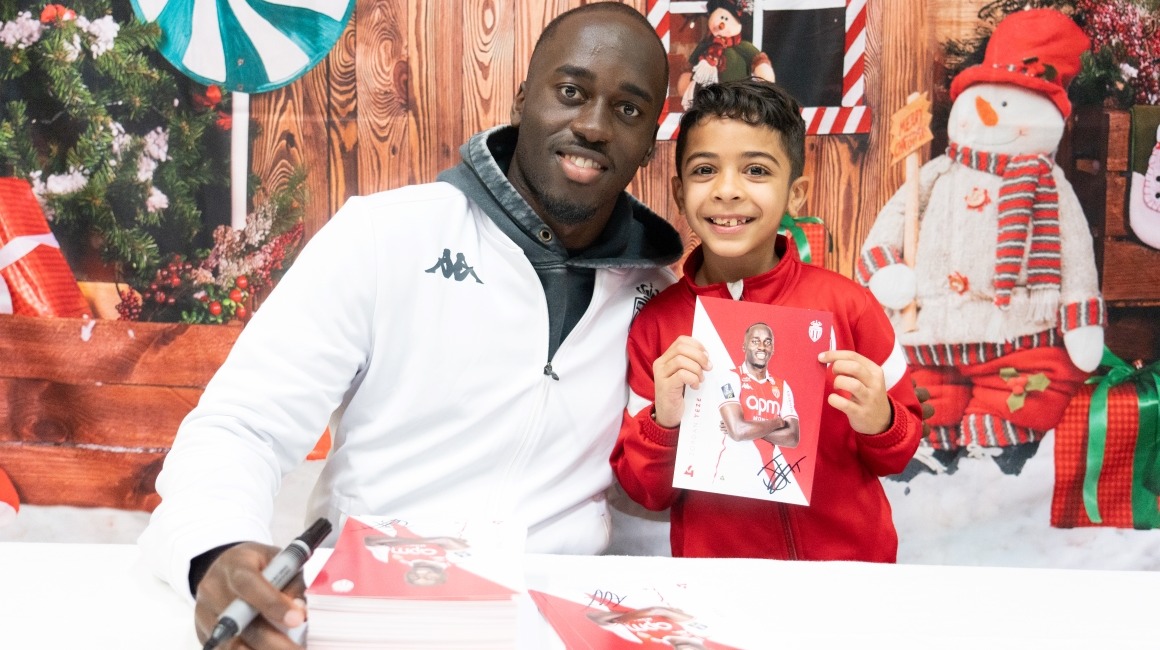 L’école de foot fête noël en compagnie de Jordan Teze