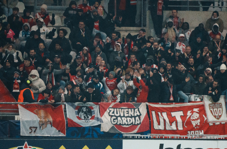 Plus de 350 supporters présents dans le parcage à Reims